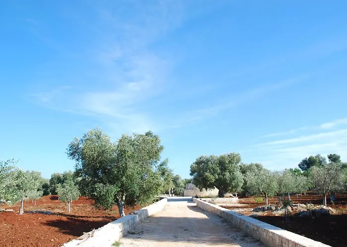 Trullo Del Boschetto * كاروفينيو